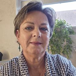 Salon Annemie, Roosteren openingstijden