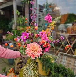Tamara's Bloemenboetiek, Waarland openingstijden