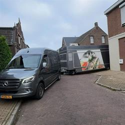 Math Van den Bels, Tegelen openingstijden