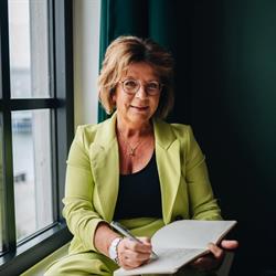 Becare, Middelharnis openingstijden