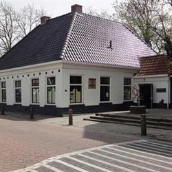 Stichting "jeugdsociëteit Szdrnzll", Wergea openingstijden