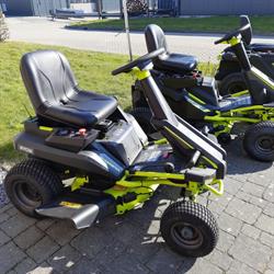 Zwart Machines.nl, Tzummarum openingstijden