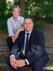 Knuivers uitvaart, Rhenen openingstijden
