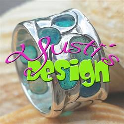 Yusti's Design, Houten openingstijden