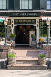 Cafe 't Heerenhuis, Wijdewormer openingstijden