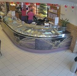 IJssalon La Farfalla Velp, openingstijden