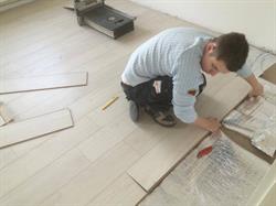 Bas Philips woningstoffeerbedrijf, Assen openingstijden