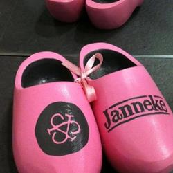 Janneke, Enter openingstijden