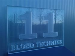 Bloed Techniek, Buren openingstijden