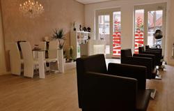 Kapsalon Hairville, Geldrop openingstijden