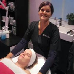 Schoonheidssalon Intens, Chaam openingstijden