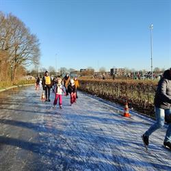 IJsclub Zeewolde, openingstijden