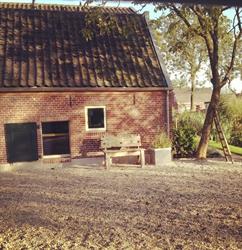 Onder den Peerenboom, Benschop openingstijden