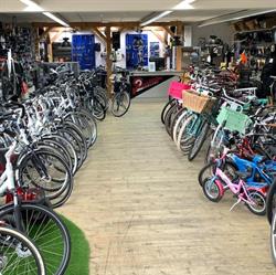G vd Braak 2 Wielers, Escharen openingstijden