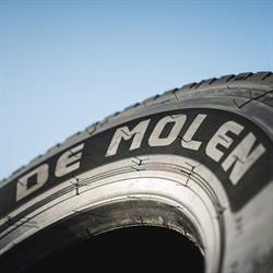 De Molen Banden BV, Reek openingstijden