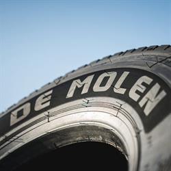 De Molen Banden BV, Reek openingstijden