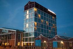DoubleTree by Hilton Hotel Amsterdam - NDSM Wharf, openingstijden