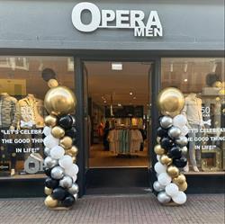 Opera Men, Oss openingstijden