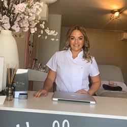 Schoonheidssalon Care for Beauty, Hardinxveld-Giessendam openingstijden