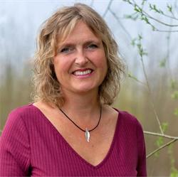 Astrid Nieborg, Eelde openingstijden