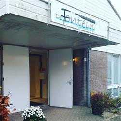 Pinkstergemeente Fontein, Huizen openingstijden