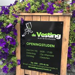 de Vesting Autoschade, Naarden openingstijden