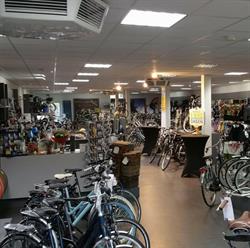 Van Beekhuizen - Tweewielers, IJlst openingstijden