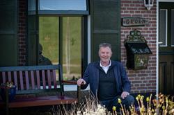 Overzet Vastgoed, Eanjum openingstijden