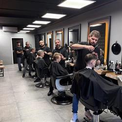 Kapsalon Mus`ab, Emmeloord openingstijden