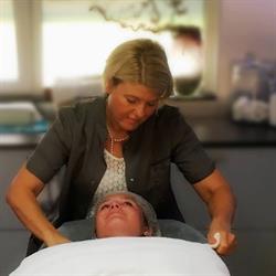 Renates Salon, Dalen openingstijden