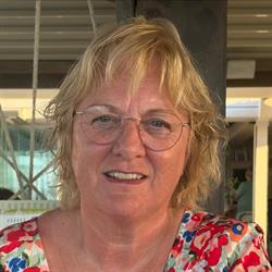 Pedicure en Nagelstudio Iris Creil, openingstijden