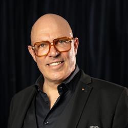 Gert Jakobs BV, Tiel openingstijden