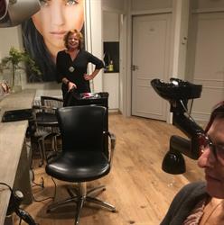 Hair and Beauty by Jo ?, Broekland openingstijden
