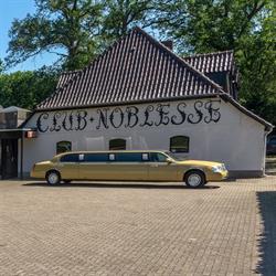Club Noblesse, Haps openingstijden