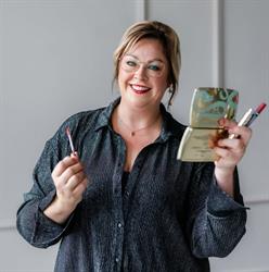 Schoonheids ID, Marken openingstijden