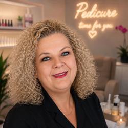 Jolanda Postema, Veendam openingstijden