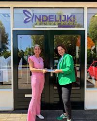 Eindelijk!, Elst openingstijden