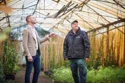 Handelskwekerij van Haperen, Oud Gastel openingstijden