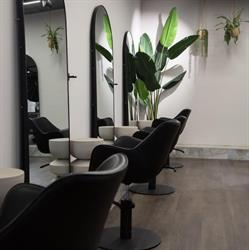 Kapsalon at Hair, Heerhugowaard openingstijden