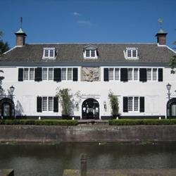 Hästens NAARDEN, Naarden openingstijden