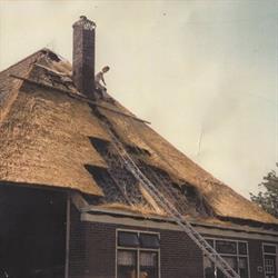 ? DE HEUS Rietdekkersbedrijf, Usquert openingstijden