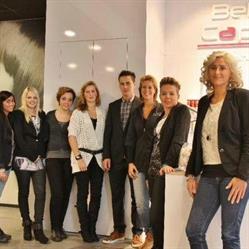 Hairstudio Bella Capelli, Houten openingstijden