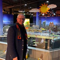 Bricks and Business, Oss openingstijden