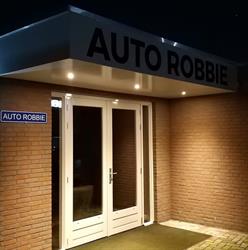 Auto Robbie, Oss openingstijden