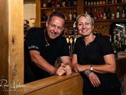 Brasserie Een Mooie Dag, Duiven openingstijden