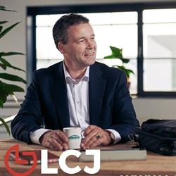 LCJ Corporate Finance, Laren openingstijden