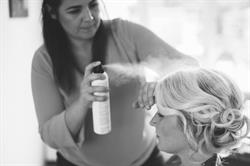 Ynke Huver Grimeur Kapper Hairstylist, Langweer openingstijden