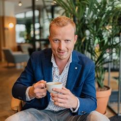 Joost van Hengel Makelaars, Rotterdam openingstijden