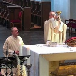 English Mass, Utrecht openingstijden