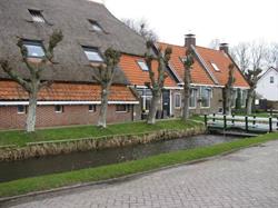 Bed & Breakfast Lauwersstate, Peazens openingstijden